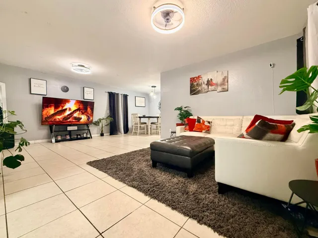 3 Bed | 2 Bath + Income-Producing Efficiency!Separate entrance and private bath. Current tenant pays $800/month and is willing to stay—great opportunity for investors or owner-occupants seeking extra income.