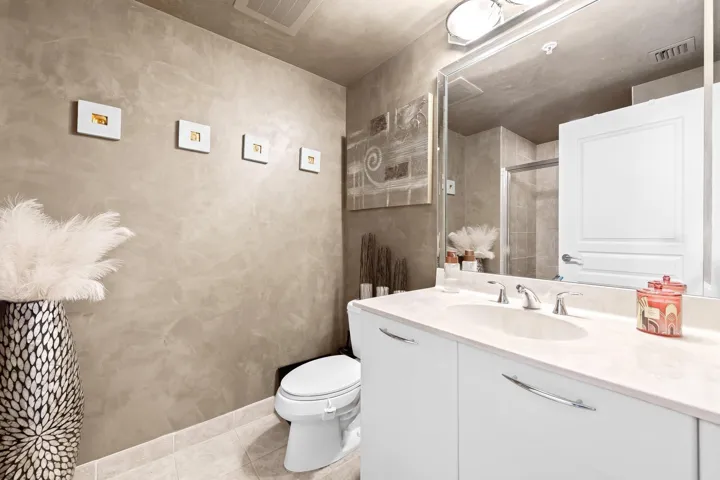 2nd Bathroom