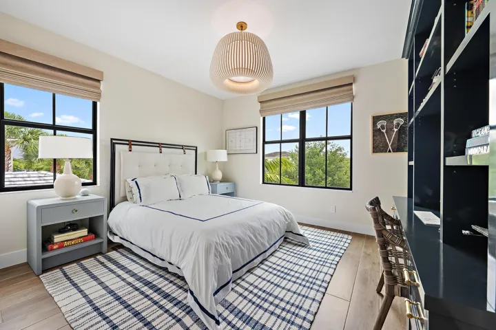 13558 Artisan Cir-25