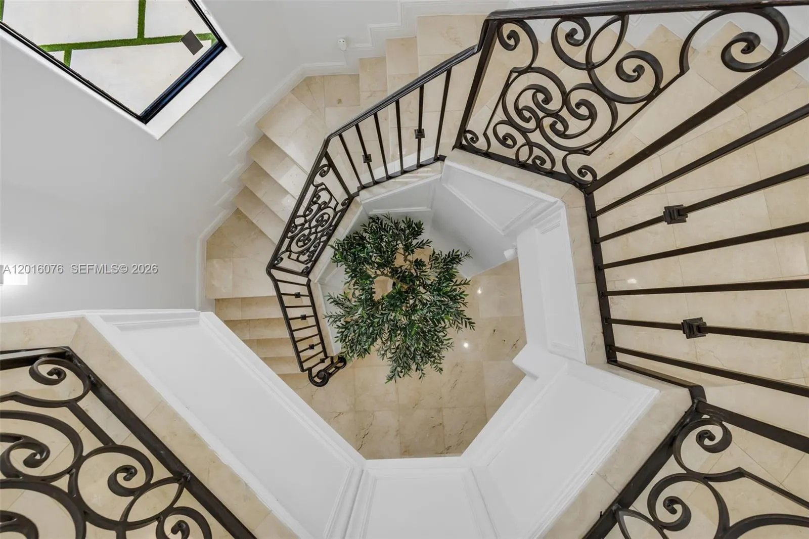 Property photo 25