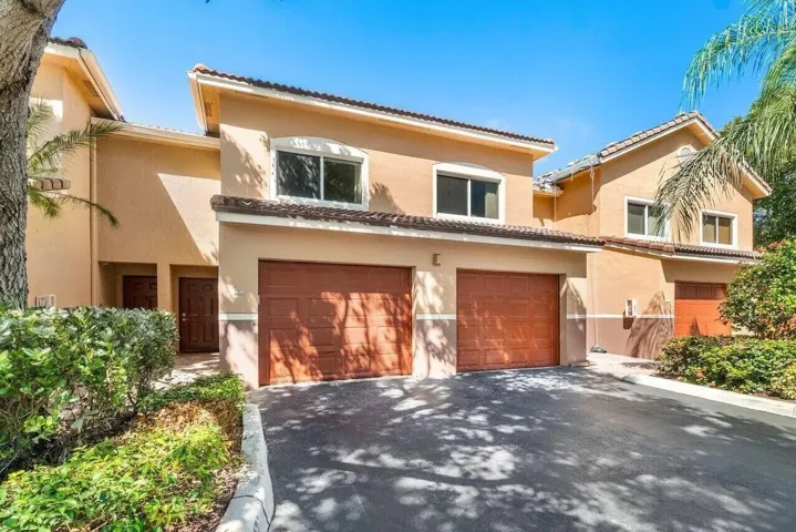 Exterior Primary Listing Photo