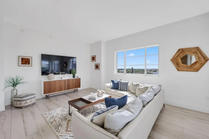 155 East Boca Raton Road, 703 - 3.jpg-SM