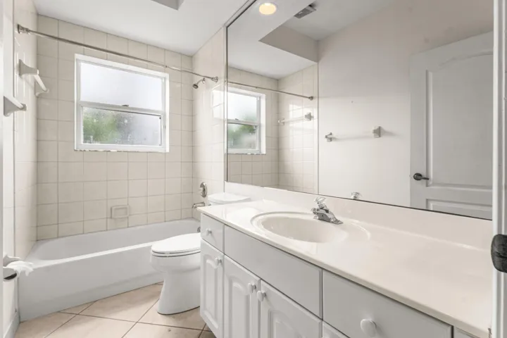 022-19482GreenGroveCourt-Loxahatchee-FL-