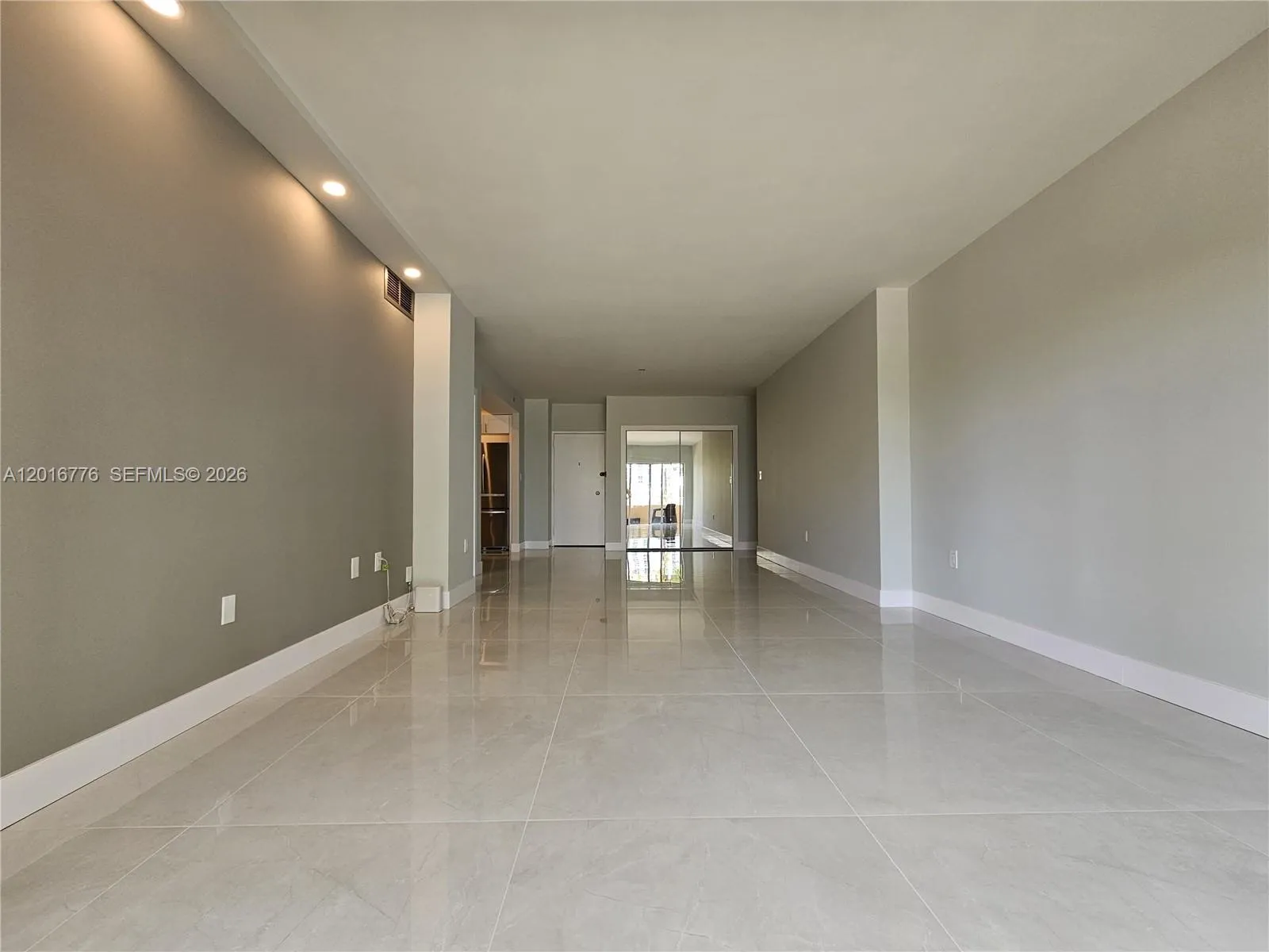 Polished porcelain floors all over
