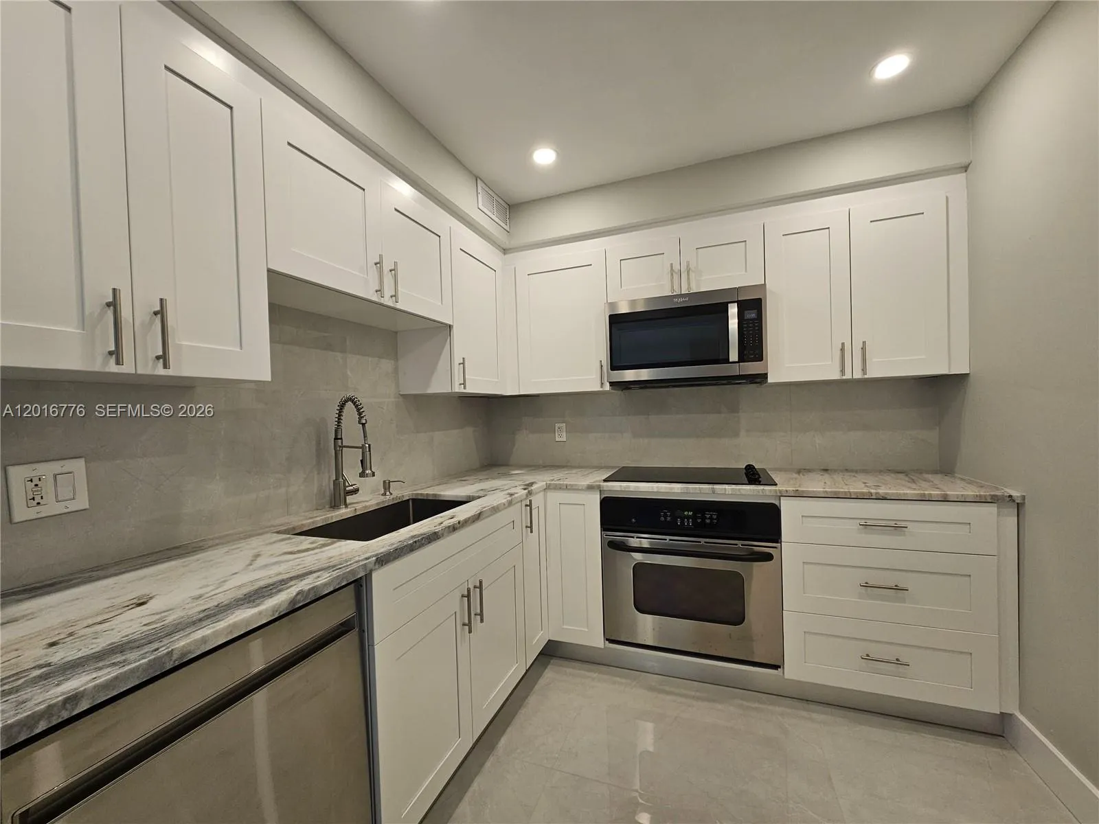 quartzite countertop with spotlights