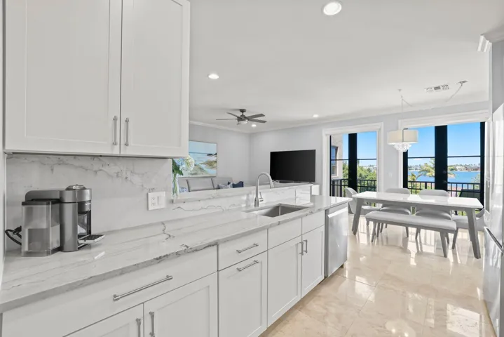 920 Via Villagio - 61.jpg-SMALL