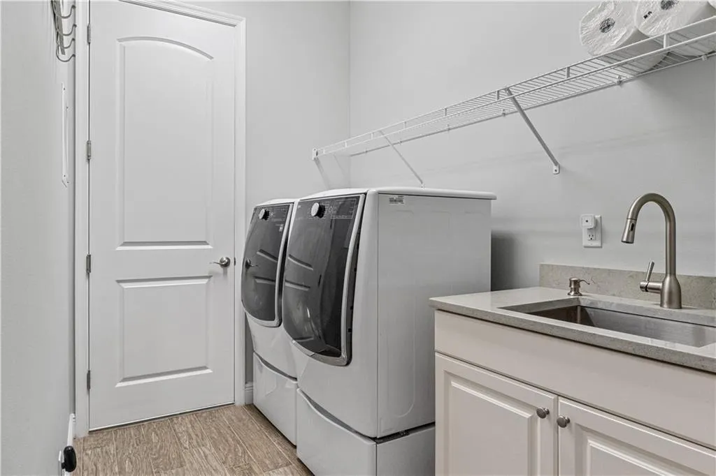 Property photo 24