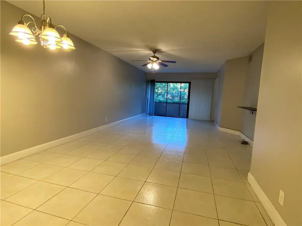 living/dinning area