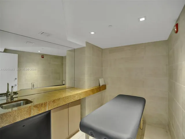 Photo 36
