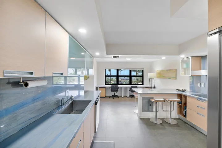 4900 N Ocean Blvd u416_008