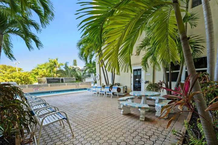 Units PH 1406 & PH 1407 are being sold together for $565,000. The Patio and Pool for Victoria Park Tower