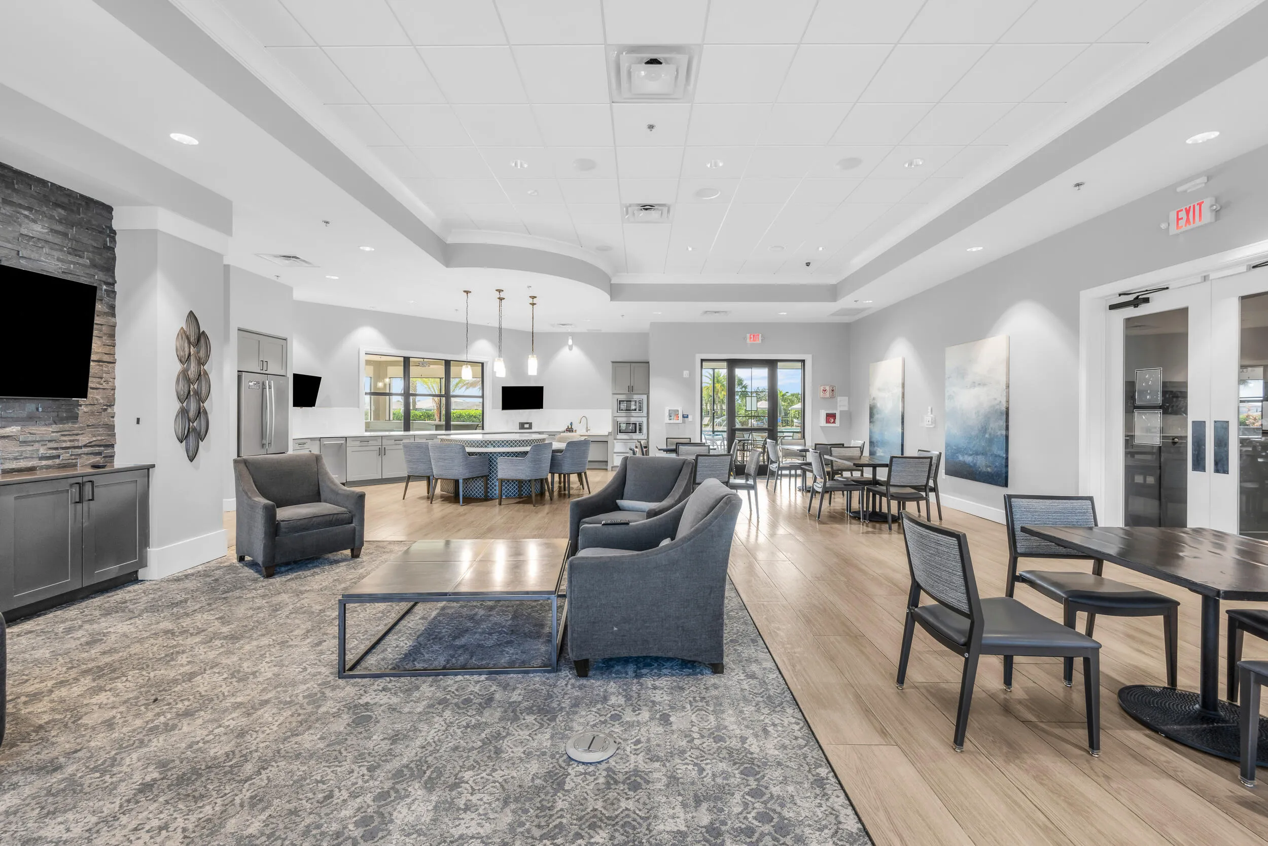 GREAT ROON CLUBHOUSE