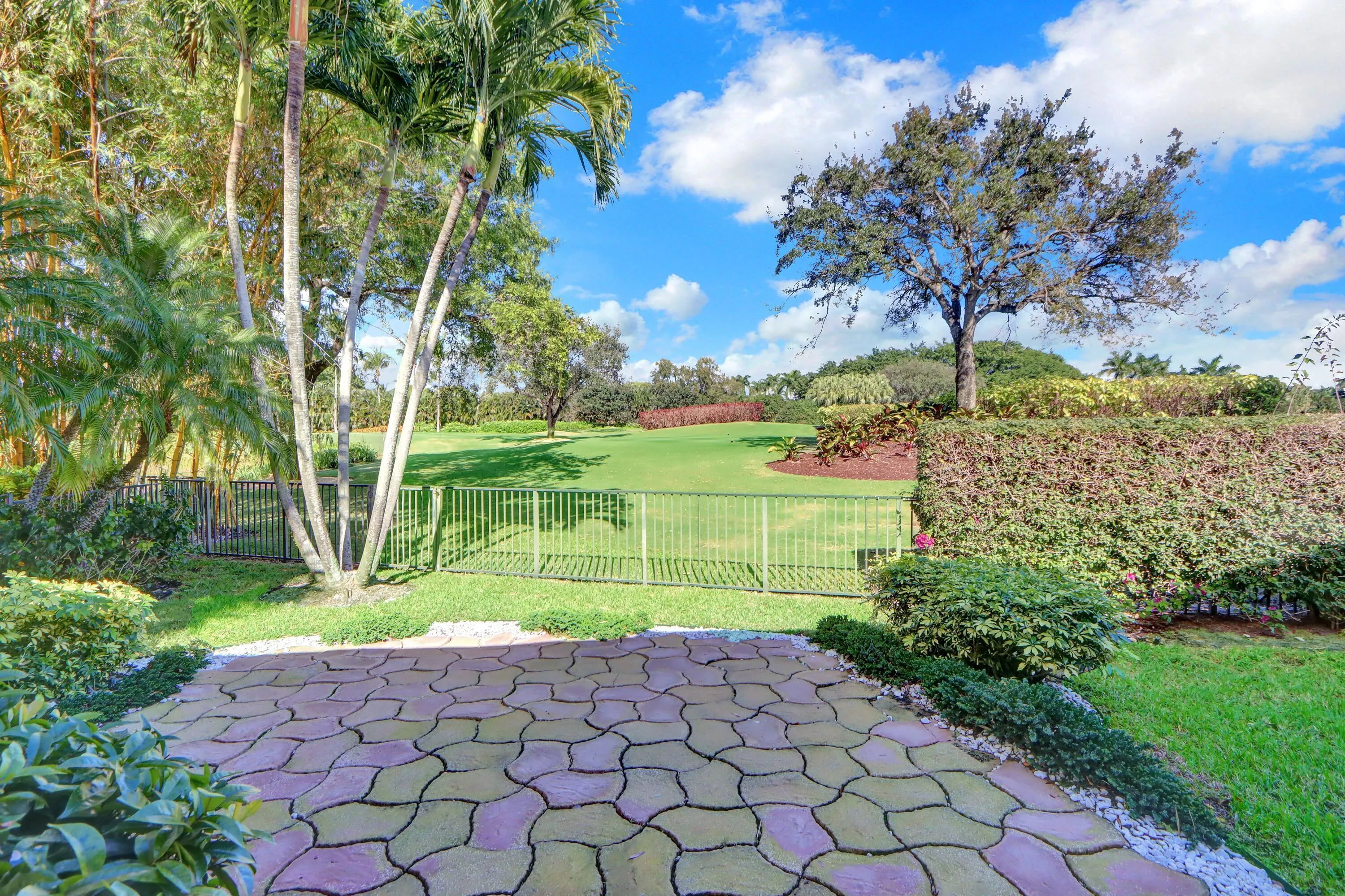 Property photo 32