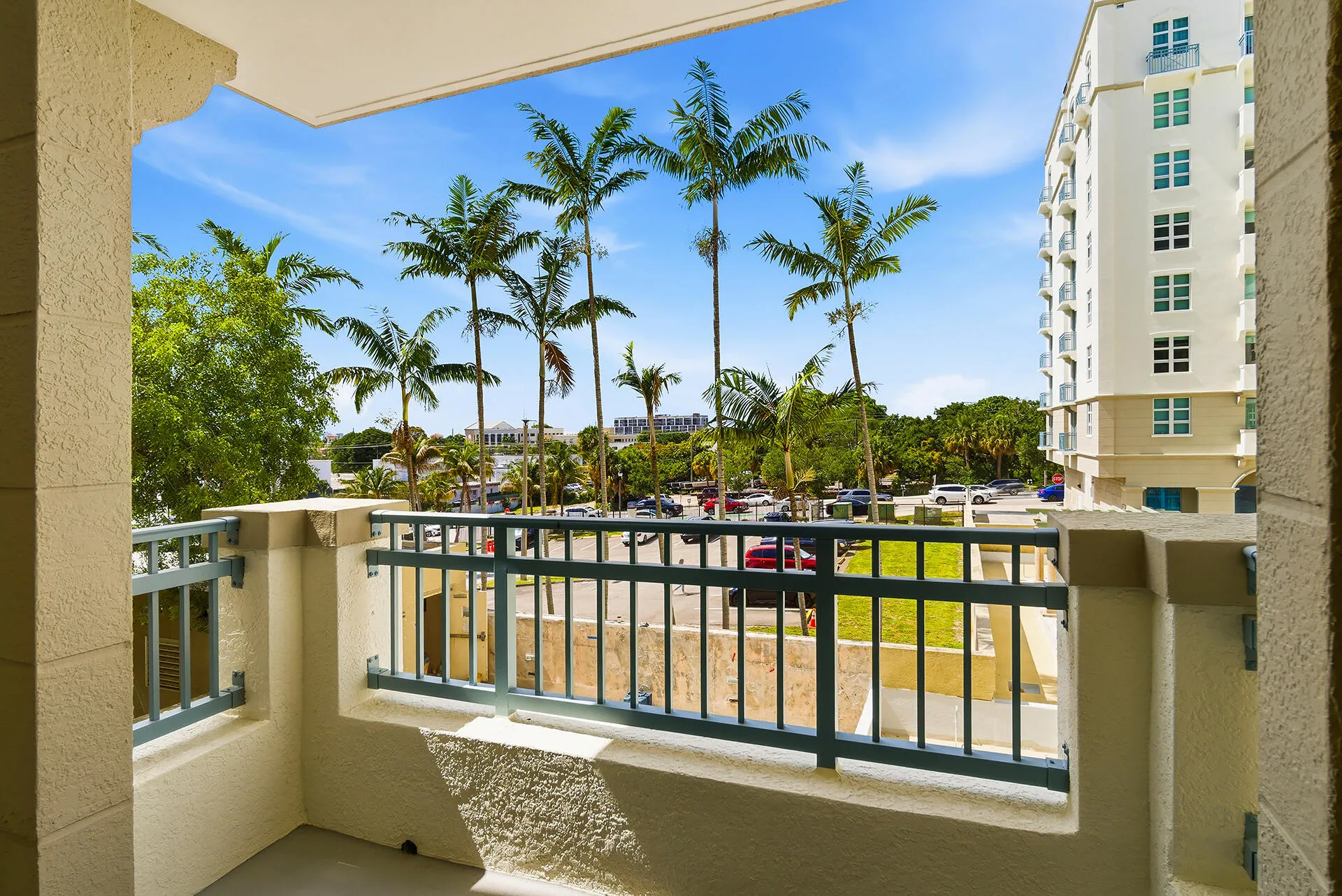 403-S-SAPODILLA-AVE-218-33401-009