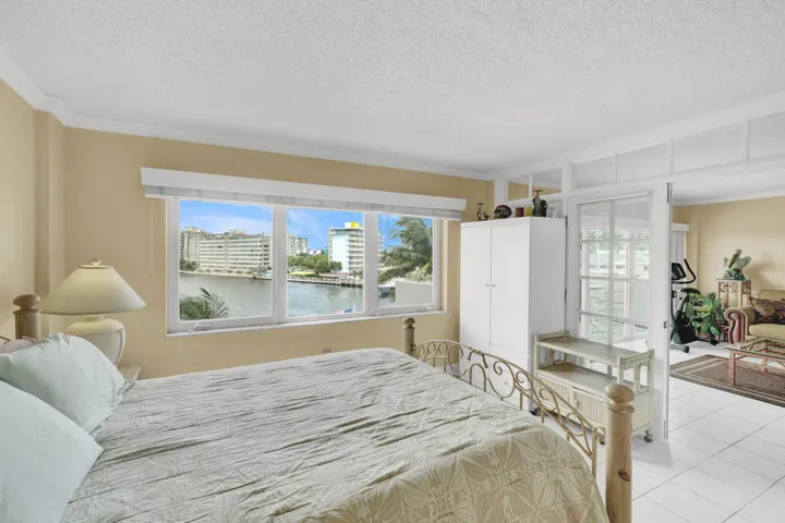 Master bedroom Intracoastal view