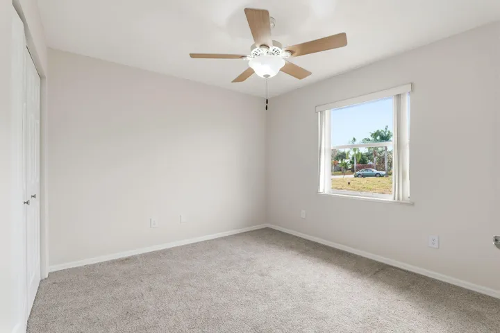 21-web-or-mls-1895_17th_Ave_017