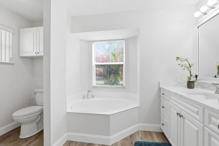 7-web-or-mls-1895_17th_Ave_002