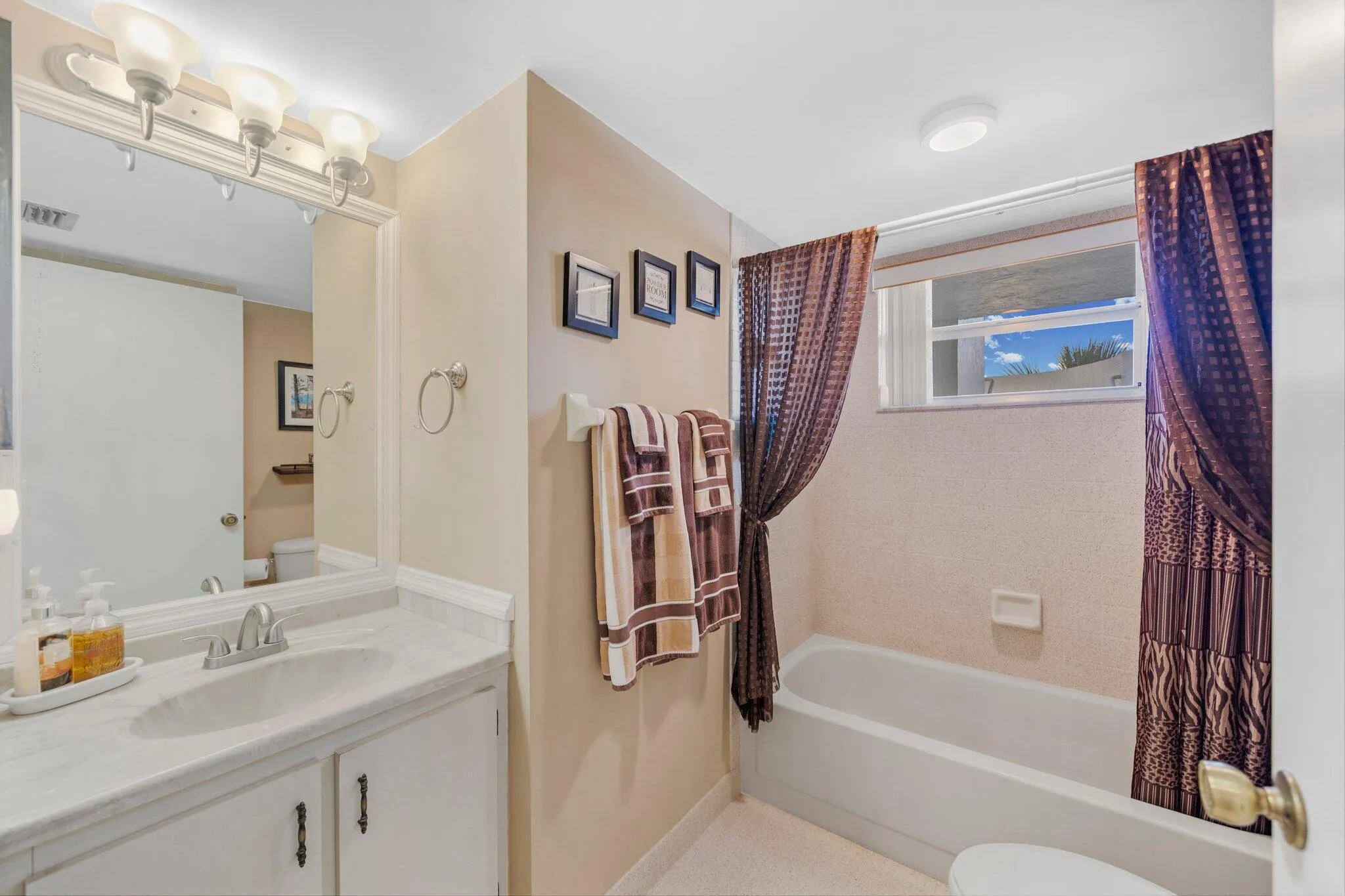 full bathroom