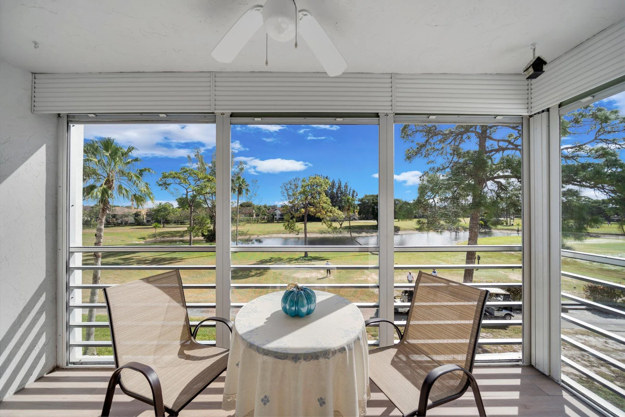 patio-lake & golf view