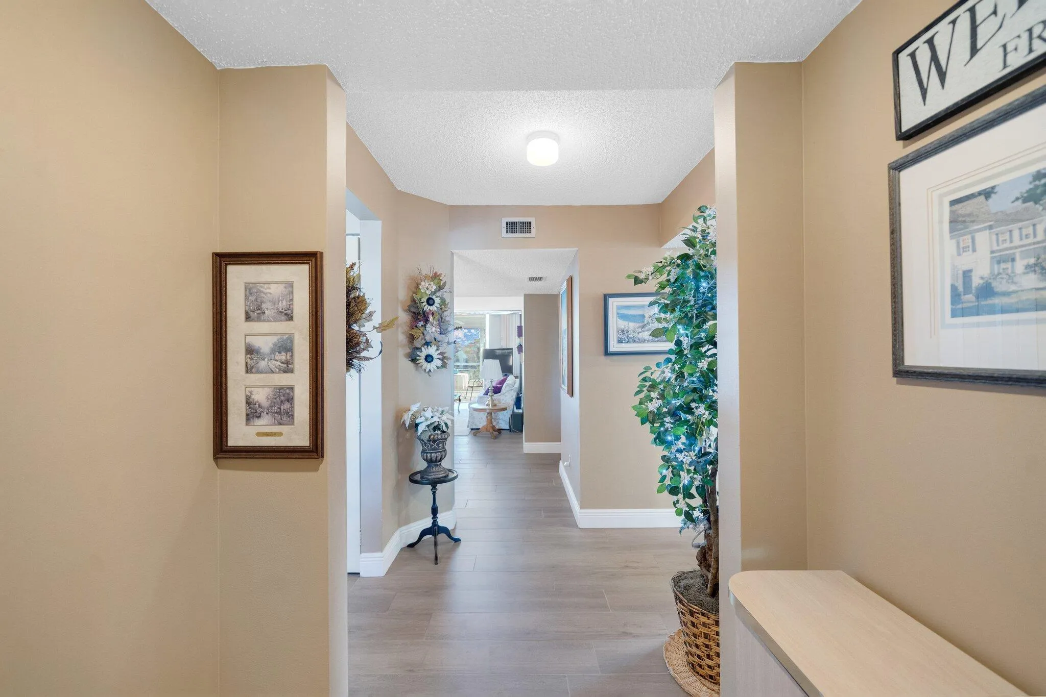 foyer - entry