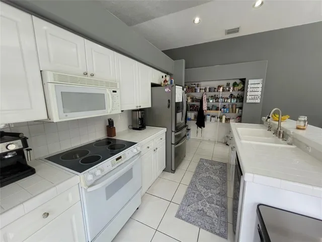 Entertain in your spacious kitchen!