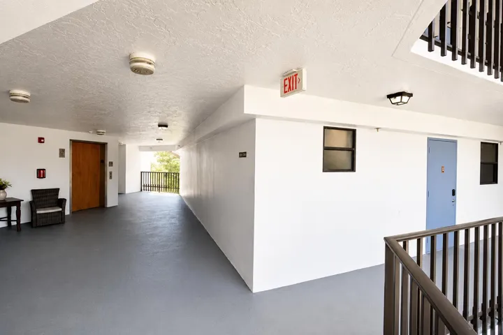 Unit Entrance Close Proximity to Elevator