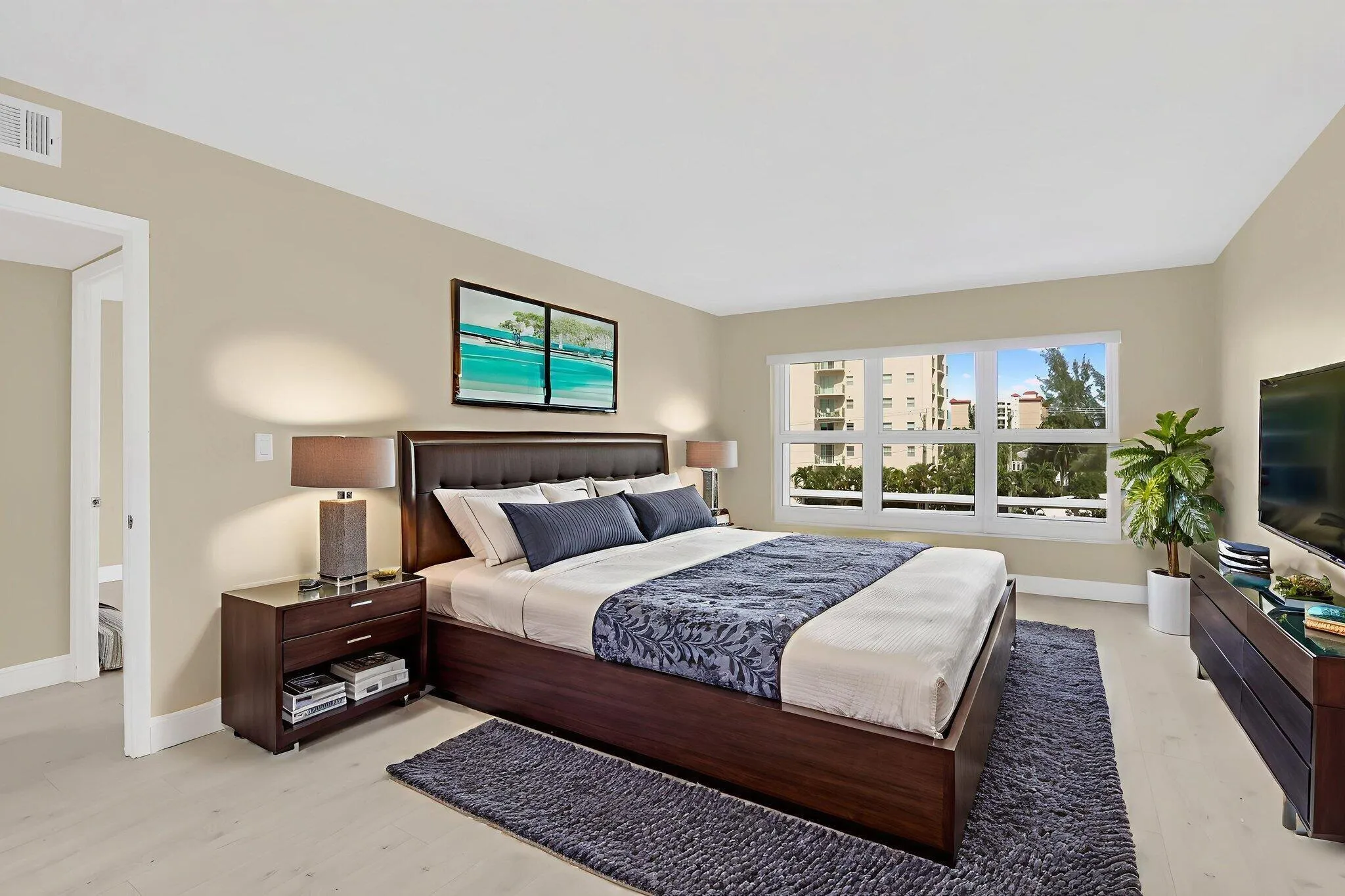 41-web-or-mls-0E2A4623 virtually staged