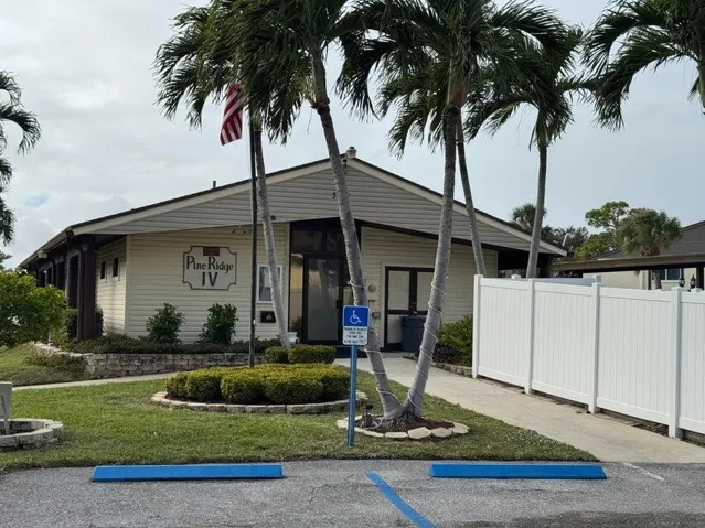 Club house 2