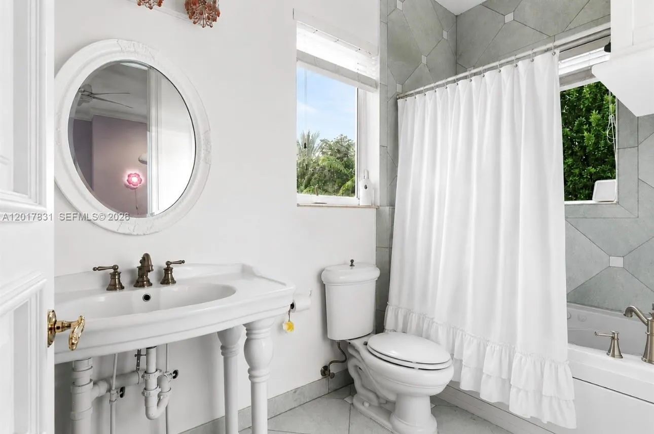 Property photo 35