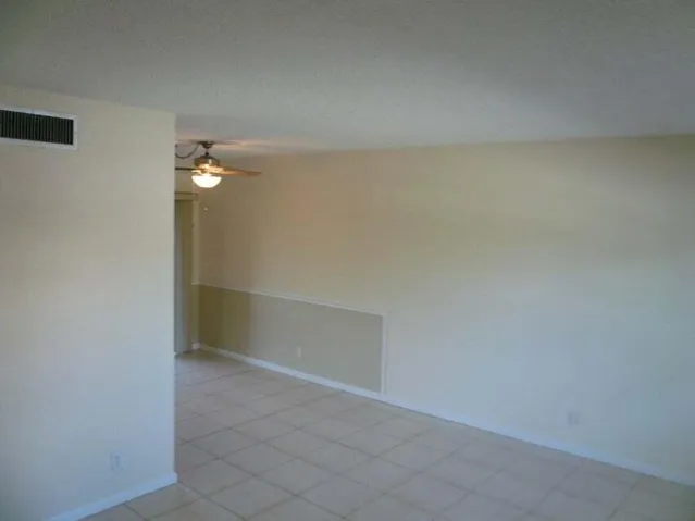 Livingroom3