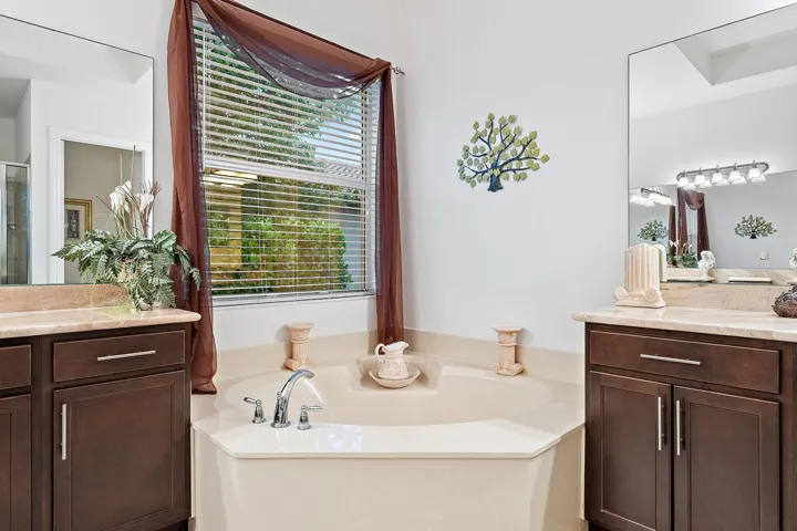 11109 Rockledge View Drive