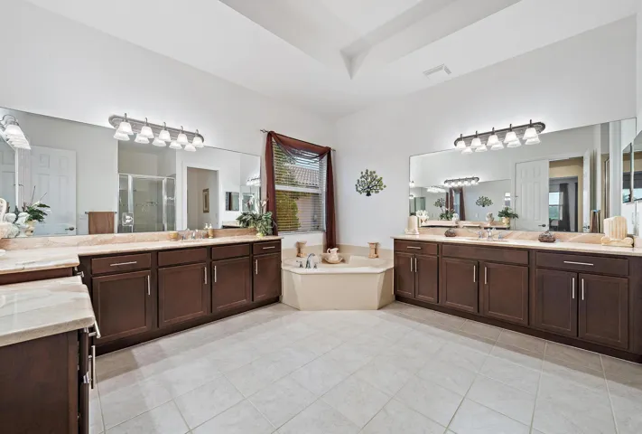 11109 Rockledge View Drive