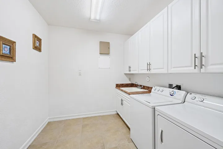 11109 Rockledge View Drive