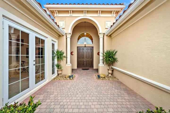 11109 Rockledge View Drive