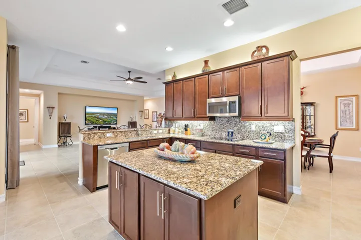 11109 Rockledge View Drive