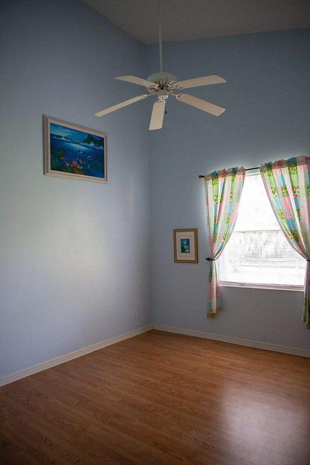 Guest bedroom