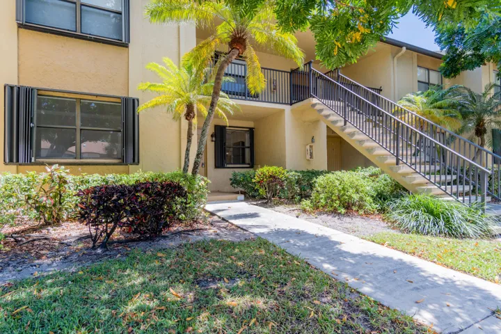 1272 S Military Trail-23