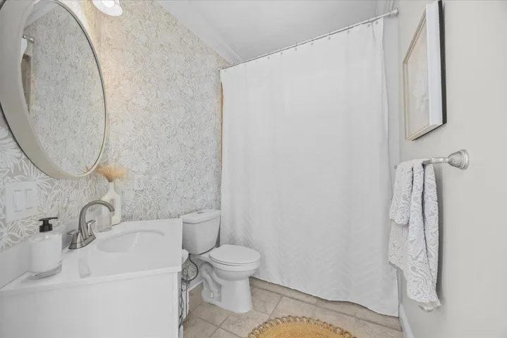14-pine in bath-1