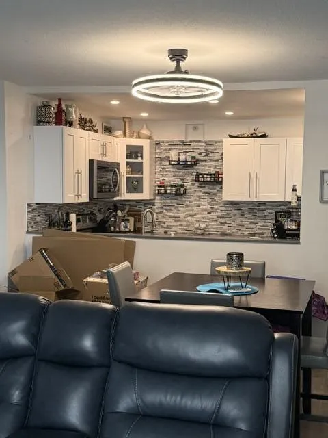 Living area to kitchen