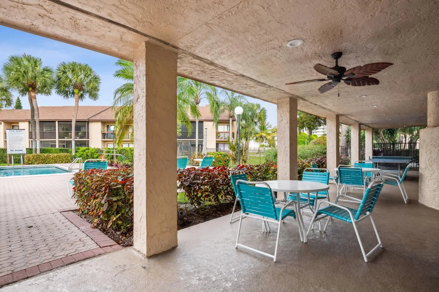 meadowridge condo pool