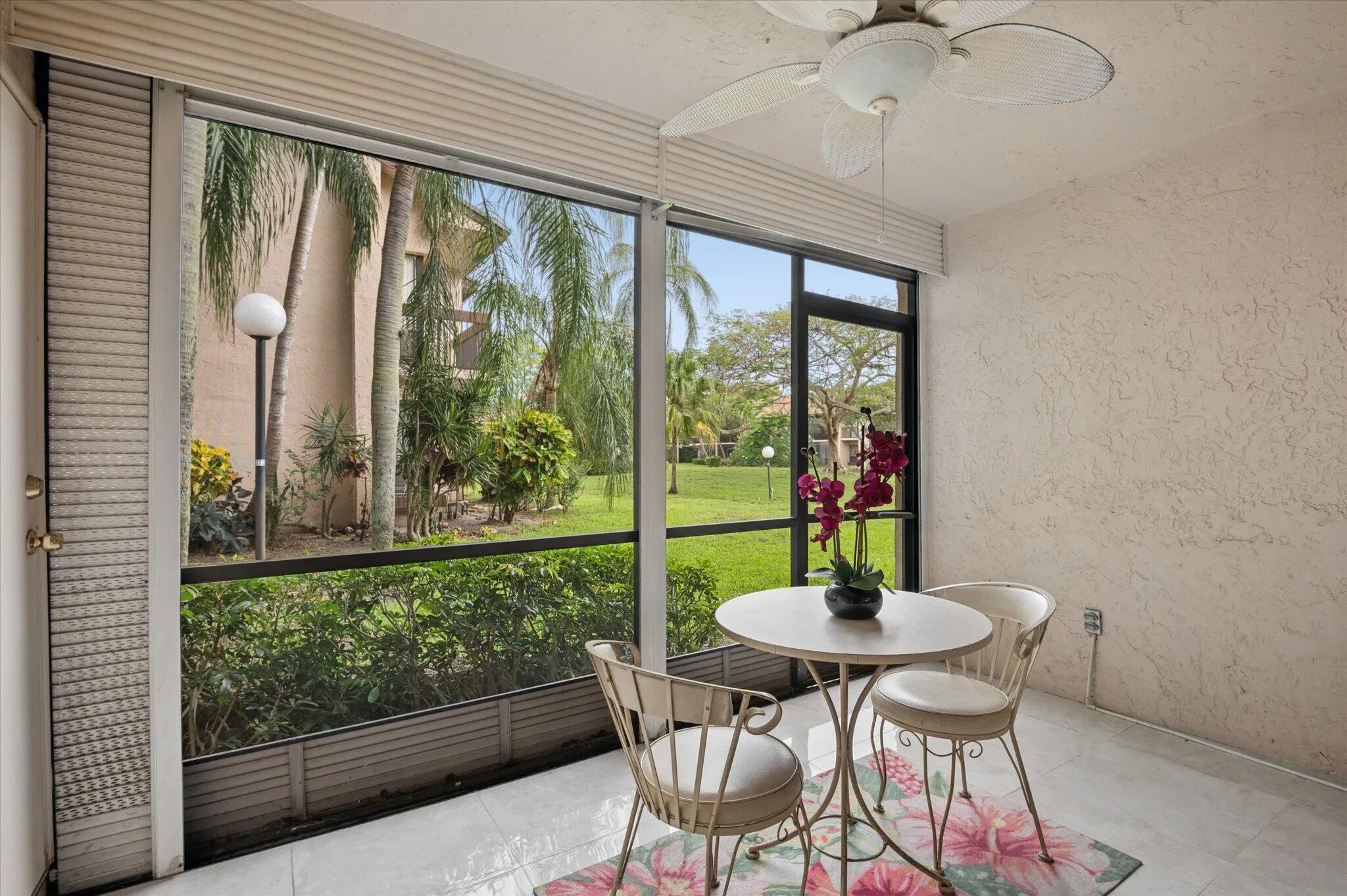 2307 SW 15th St #1-19 patio