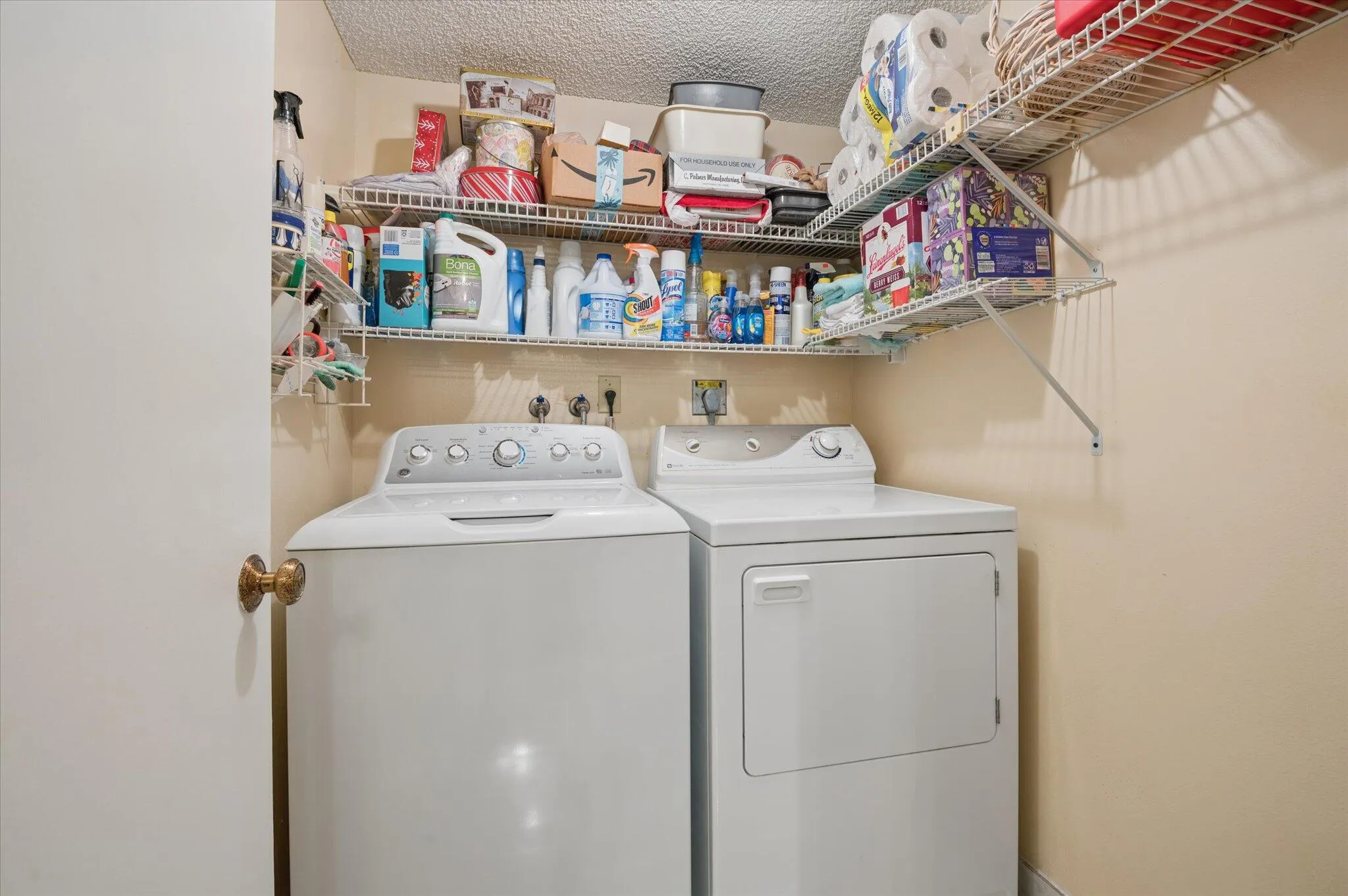 2307 SW 15th St #1-18 Laundry
