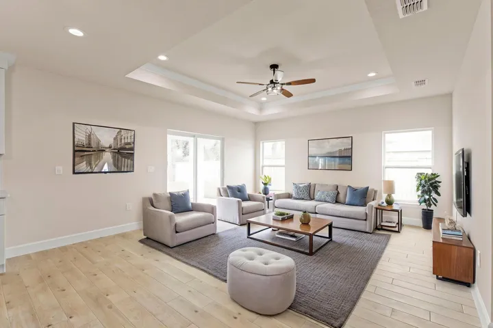 30-web-or-mls-Living Room virtually stag