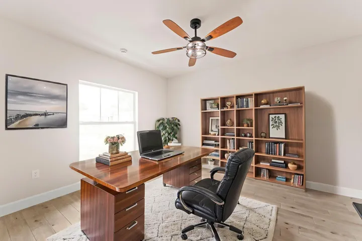 12-web-or-mls-Office virtually staged