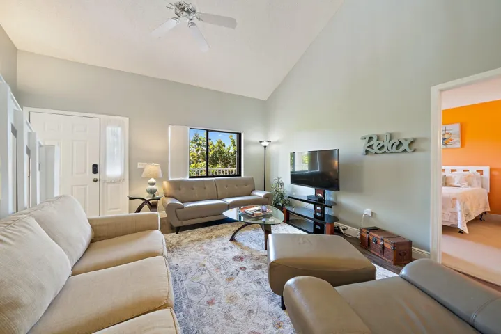 005-860BellaVistaCtS-Jupiter-FL-34746-SM