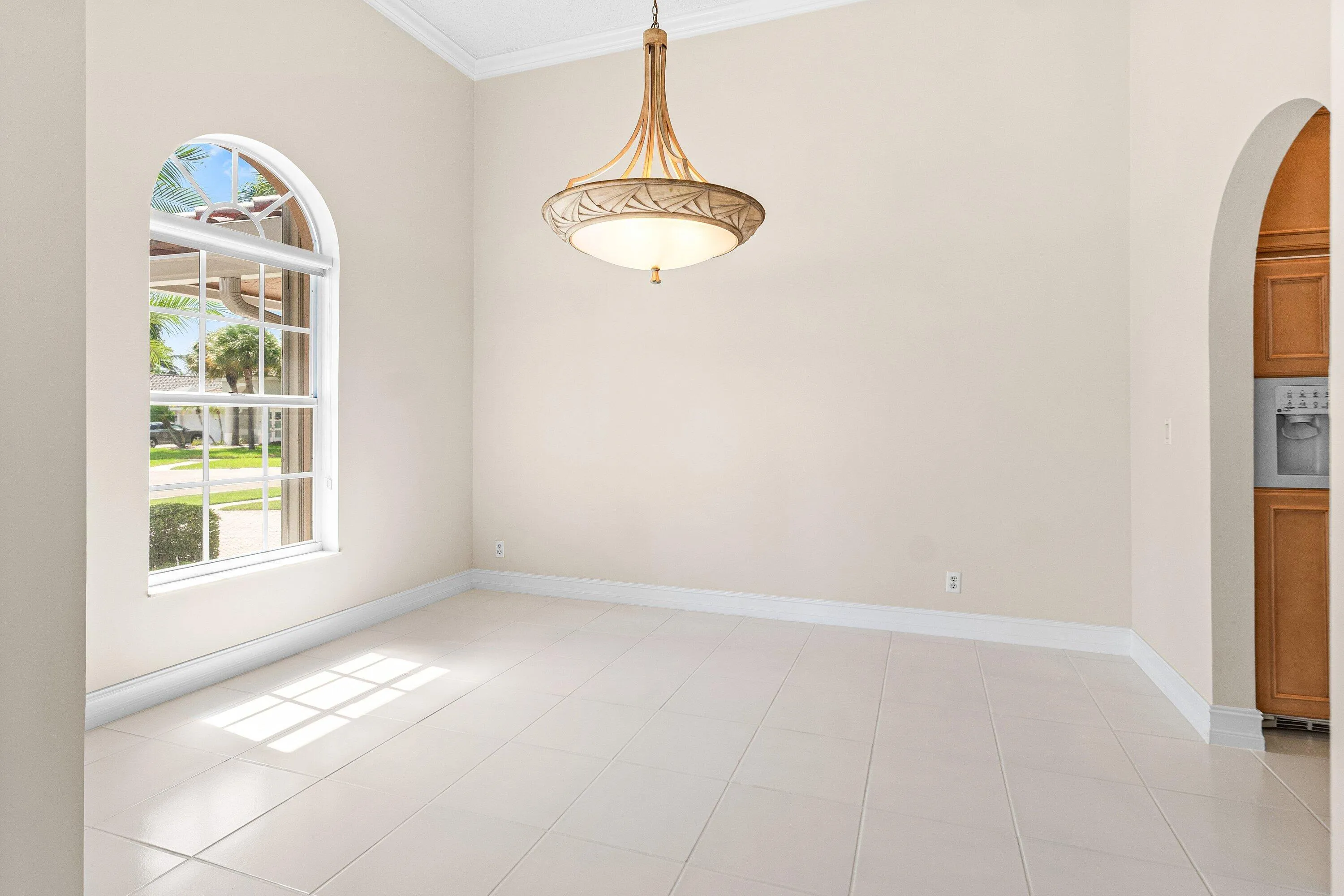 Dining room with arched window