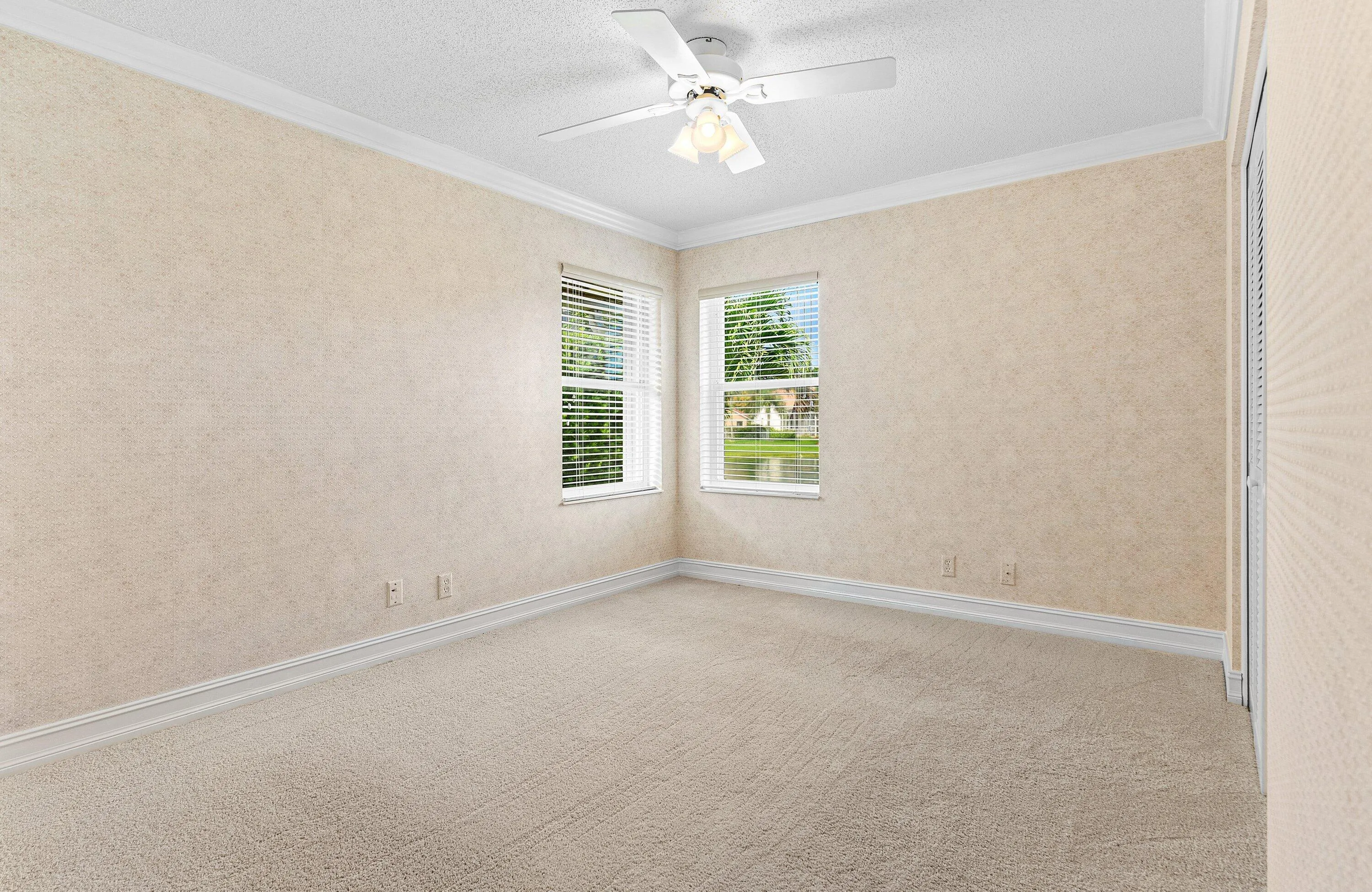 Second bedroom