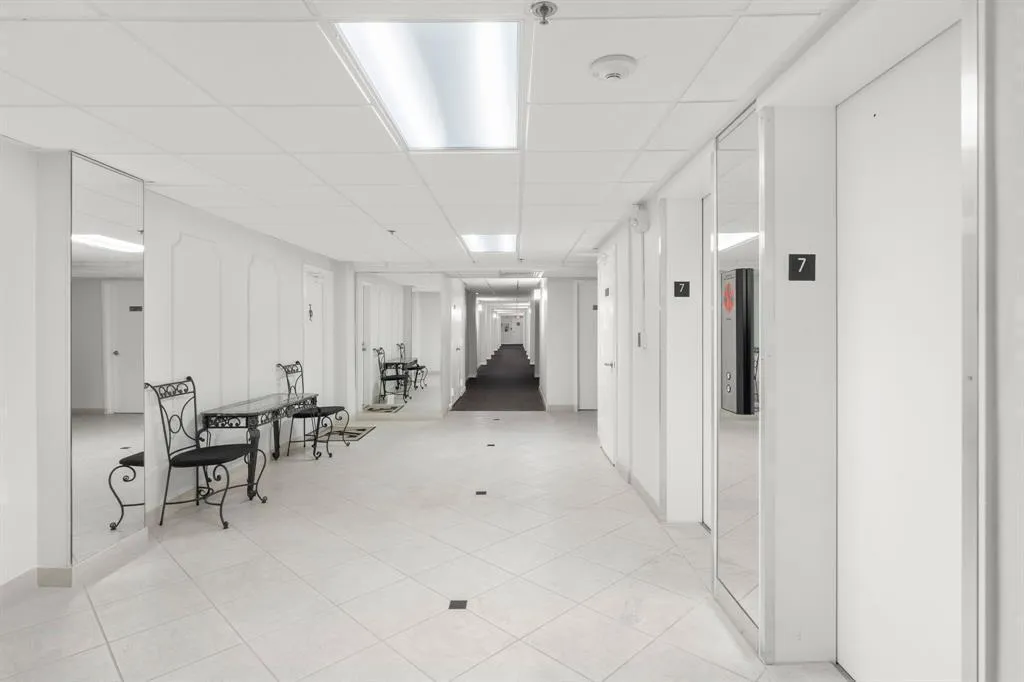 3215LOBBY