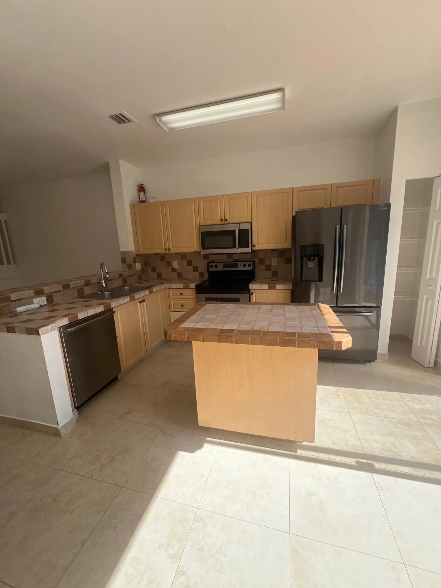Property photo 28