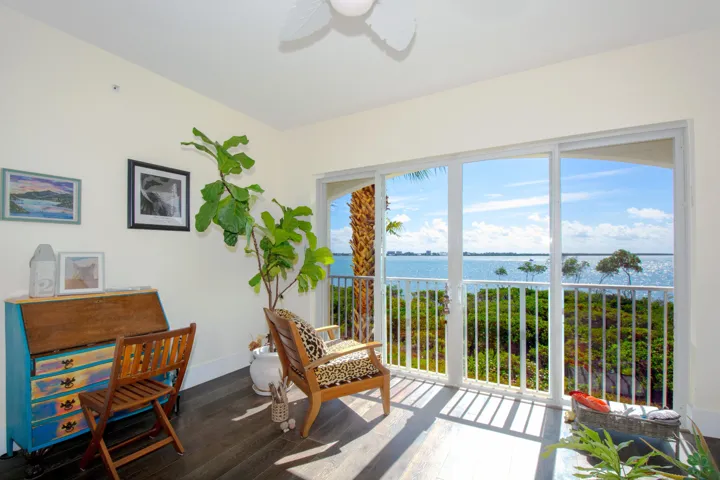Waterview - Sitting Room - East view@0.7